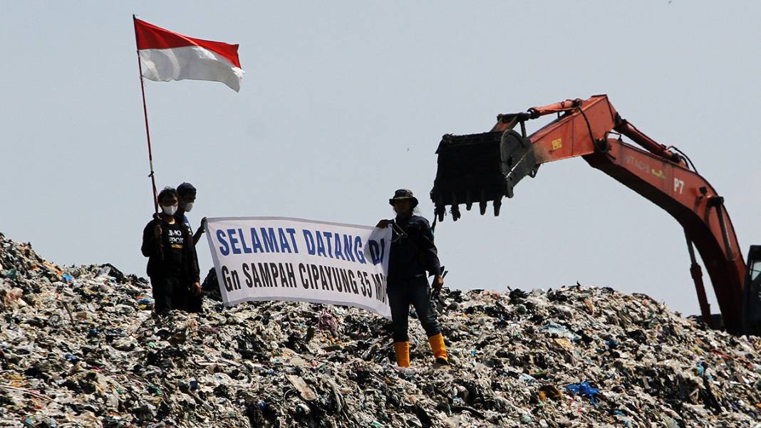 Her gün yükselen çöp dağlarına karşı çevre eylemi 4